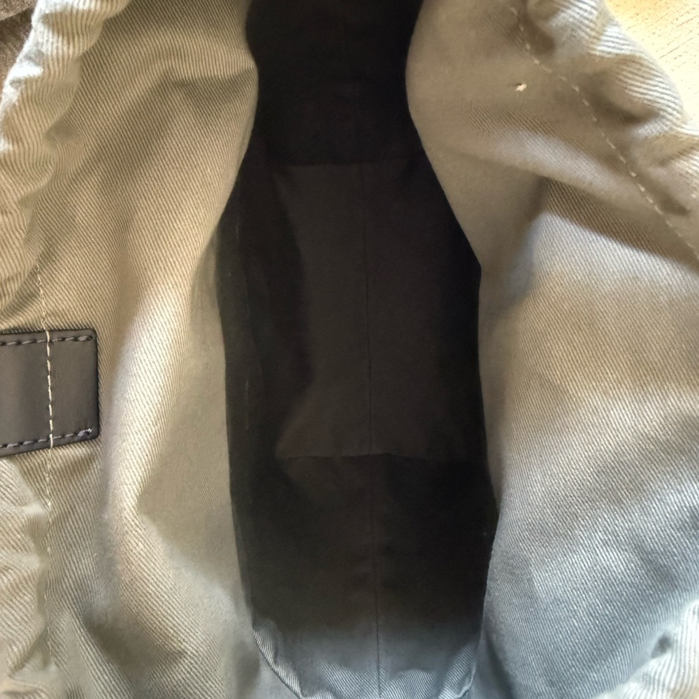 Black Leather Shoulder Bag with Drawstring Pouch - Picture 3 of 3